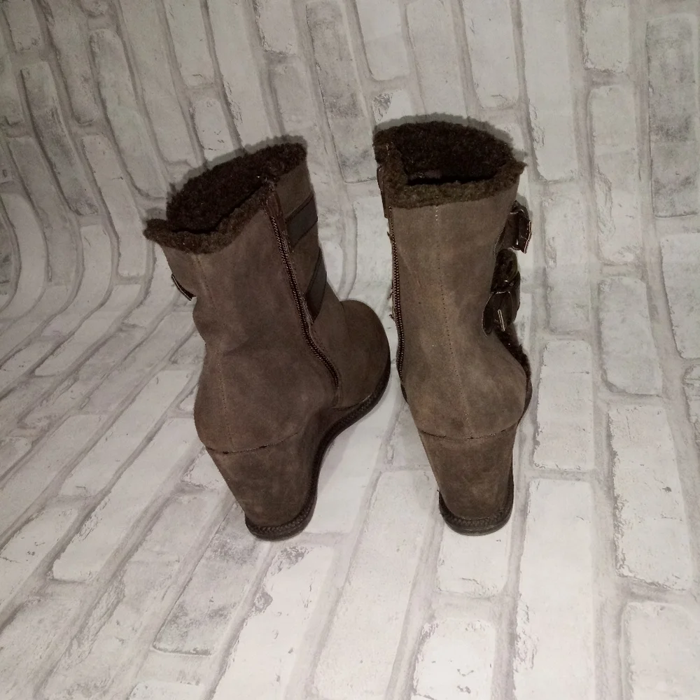 Solesenseability women brown suede wedge boots